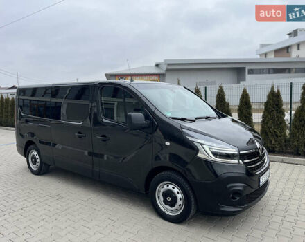 Чорний Рено Трафік, об'ємом двигуна 2 л та пробігом 16 тис. км за 34500 $, фото 1 на Automoto.ua