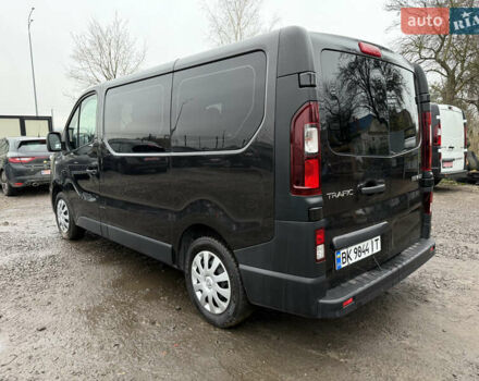 Черный Рено Трафик, объемом двигателя 2 л и пробегом 200 тыс. км за 21500 $, фото 2 на Automoto.ua