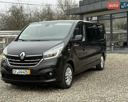Чорний Рено Трафік, об'ємом двигуна 2 л та пробігом 250 тис. км за 29900 $, фото 68 на Automoto.ua