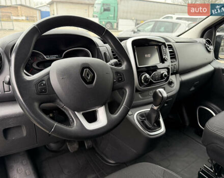Чорний Рено Трафік, об'ємом двигуна 2 л та пробігом 250 тис. км за 29900 $, фото 40 на Automoto.ua