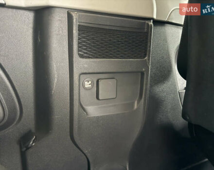 Чорний Рено Трафік, об'ємом двигуна 2 л та пробігом 250 тис. км за 29900 $, фото 24 на Automoto.ua
