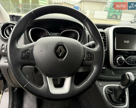 Чорний Рено Трафік, об'ємом двигуна 2 л та пробігом 250 тис. км за 29900 $, фото 41 на Automoto.ua