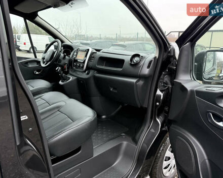 Чорний Рено Трафік, об'ємом двигуна 2 л та пробігом 237 тис. км за 21000 $, фото 9 на Automoto.ua