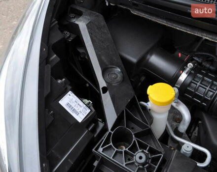 Черный Рено Трафик, объемом двигателя 2 л и пробегом 166 тыс. км за 27800 $, фото 74 на Automoto.ua