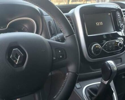 Черный Рено Трафик, объемом двигателя 2 л и пробегом 131 тыс. км за 29999 $, фото 14 на Automoto.ua