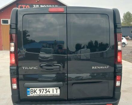 Черный Рено Трафик, объемом двигателя 2 л и пробегом 172 тыс. км за 21700 $, фото 3 на Automoto.ua