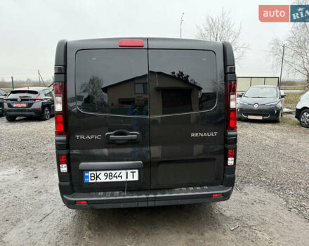 Черный Рено Трафик, объемом двигателя 2 л и пробегом 200 тыс. км за 21500 $, фото 3 на Automoto.ua