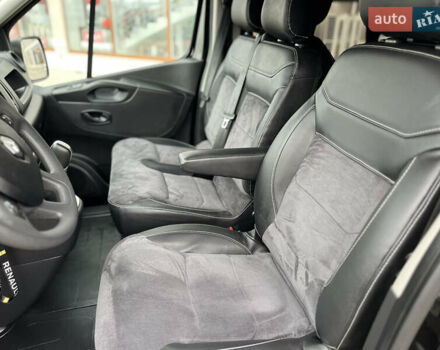 Чорний Рено Трафік, об'ємом двигуна 2 л та пробігом 16 тис. км за 34500 $, фото 20 на Automoto.ua
