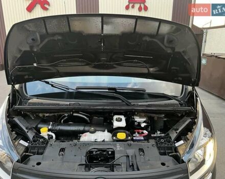 Чорний Рено Трафік, об'ємом двигуна 2 л та пробігом 163 тис. км за 19900 $, фото 11 на Automoto.ua