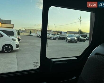 Чорний Рено Трафік, об'ємом двигуна 2 л та пробігом 163 тис. км за 19900 $, фото 6 на Automoto.ua