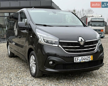 Чорний Рено Трафік, об'ємом двигуна 2 л та пробігом 250 тис. км за 29900 $, фото 2 на Automoto.ua