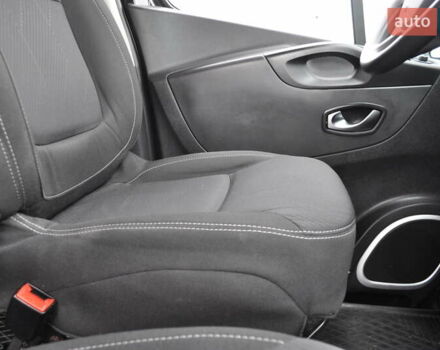 Черный Рено Трафик, объемом двигателя 2 л и пробегом 166 тыс. км за 27800 $, фото 72 на Automoto.ua