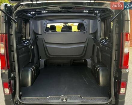 Чорний Рено Трафік, об'ємом двигуна 2 л та пробігом 163 тис. км за 19900 $, фото 9 на Automoto.ua