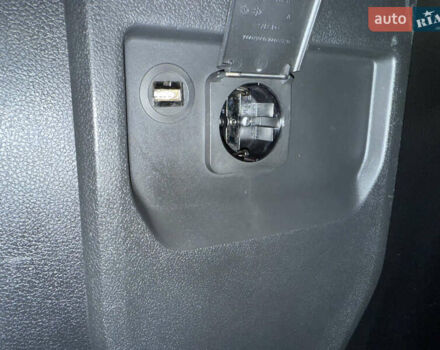 Чорний Рено Трафік, об'ємом двигуна 2 л та пробігом 250 тис. км за 29900 $, фото 23 на Automoto.ua