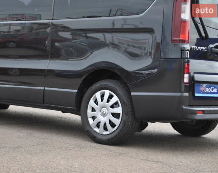 Черный Рено Трафик, объемом двигателя 2 л и пробегом 166 тыс. км за 27800 $, фото 10 на Automoto.ua
