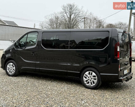 Чорний Рено Трафік, об'ємом двигуна 2 л та пробігом 250 тис. км за 29900 $, фото 64 на Automoto.ua