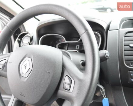 Черный Рено Трафик, объемом двигателя 2 л и пробегом 166 тыс. км за 27800 $, фото 53 на Automoto.ua