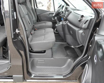 Черный Рено Трафик, объемом двигателя 2 л и пробегом 166 тыс. км за 27800 $, фото 62 на Automoto.ua