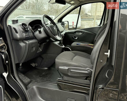 Чорний Рено Трафік, об'ємом двигуна 2 л та пробігом 250 тис. км за 29900 $, фото 45 на Automoto.ua