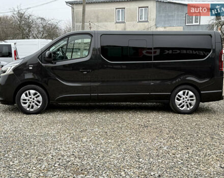 Чорний Рено Трафік, об'ємом двигуна 2 л та пробігом 250 тис. км за 29900 $, фото 65 на Automoto.ua
