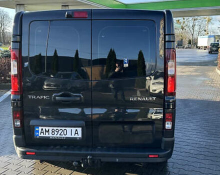 Черный Рено Трафик, объемом двигателя 2 л и пробегом 174 тыс. км за 31400 $, фото 4 на Automoto.ua