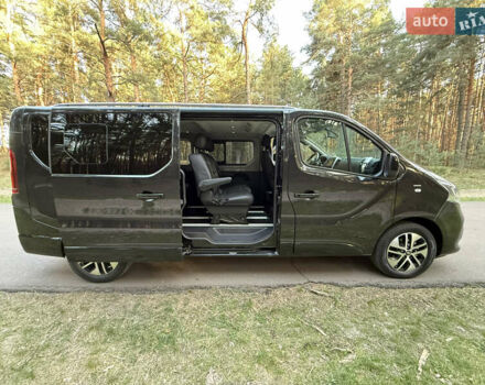 Черный Рено Трафик, объемом двигателя 2 л и пробегом 160 тыс. км за 33800 $, фото 93 на Automoto.ua