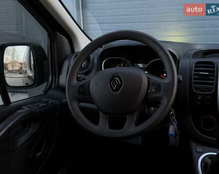 Черный Рено Трафик, объемом двигателя 2 л и пробегом 168 тыс. км за 23999 $, фото 59 на Automoto.ua