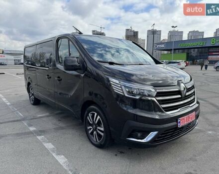 Чорний Рено Трафік, об'ємом двигуна 2 л та пробігом 85 тис. км за 39500 $, фото 1 на Automoto.ua