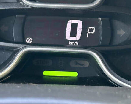 Черный Рено Трафик, объемом двигателя 2 л и пробегом 174 тыс. км за 31400 $, фото 29 на Automoto.ua