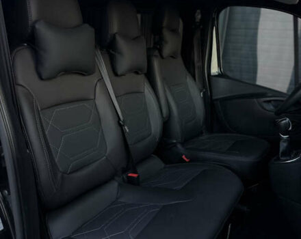 Черный Рено Трафик, объемом двигателя 2 л и пробегом 168 тыс. км за 23999 $, фото 33 на Automoto.ua