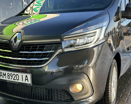 Черный Рено Трафик, объемом двигателя 2 л и пробегом 174 тыс. км за 31400 $, фото 5 на Automoto.ua