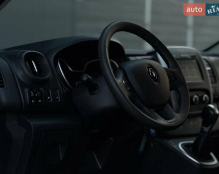 Черный Рено Трафик, объемом двигателя 2 л и пробегом 168 тыс. км за 23999 $, фото 44 на Automoto.ua