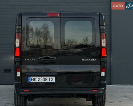 Черный Рено Трафик, объемом двигателя 2 л и пробегом 168 тыс. км за 23999 $, фото 10 на Automoto.ua