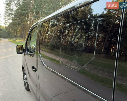 Черный Рено Трафик, объемом двигателя 2 л и пробегом 160 тыс. км за 33800 $, фото 81 на Automoto.ua