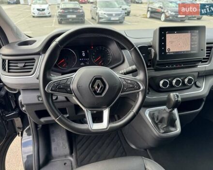 Чорний Рено Трафік, об'ємом двигуна 2 л та пробігом 85 тис. км за 39500 $, фото 8 на Automoto.ua