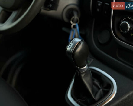 Черный Рено Трафик, объемом двигателя 2 л и пробегом 168 тыс. км за 23999 $, фото 52 на Automoto.ua