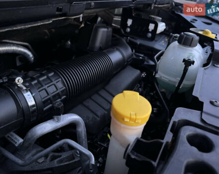 Черный Рено Трафик, объемом двигателя 2 л и пробегом 176 тыс. км за 30500 $, фото 42 на Automoto.ua