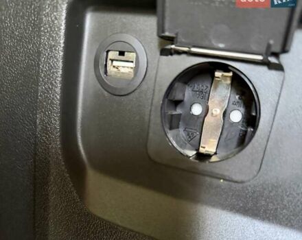 Чорний Рено Трафік, об'ємом двигуна 2 л та пробігом 85 тис. км за 42300 $, фото 92 на Automoto.ua