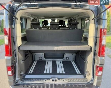 Чорний Рено Трафік, об'ємом двигуна 2 л та пробігом 85 тис. км за 42300 $, фото 52 на Automoto.ua