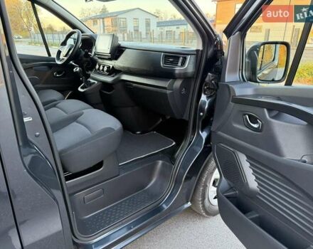 Черный Рено Трафик, объемом двигателя 2 л и пробегом 124 тыс. км за 28450 $, фото 25 на Automoto.ua