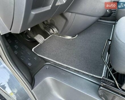 Черный Рено Трафик, объемом двигателя 2 л и пробегом 124 тыс. км за 28450 $, фото 26 на Automoto.ua