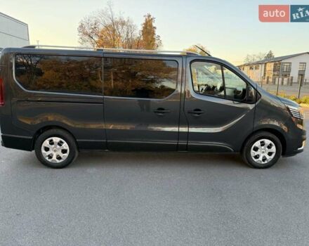 Черный Рено Трафик, объемом двигателя 2 л и пробегом 124 тыс. км за 28450 $, фото 3 на Automoto.ua