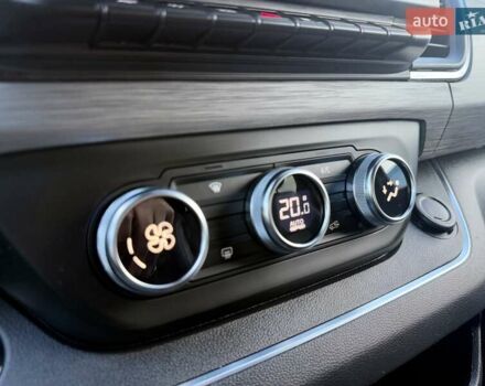 Чорний Рено Трафік, об'ємом двигуна 2 л та пробігом 85 тис. км за 42300 $, фото 101 на Automoto.ua