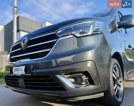 Чорний Рено Трафік, об'ємом двигуна 2 л та пробігом 85 тис. км за 42300 $, фото 28 на Automoto.ua