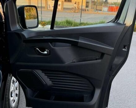 Черный Рено Трафик, объемом двигателя 2 л и пробегом 124 тыс. км за 28450 $, фото 22 на Automoto.ua
