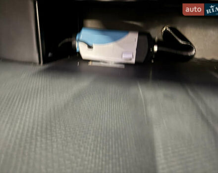 Черный Рено Трафик, объемом двигателя 2 л и пробегом 176 тыс. км за 30500 $, фото 24 на Automoto.ua