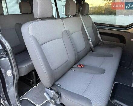 Черный Рено Трафик, объемом двигателя 2 л и пробегом 124 тыс. км за 28450 $, фото 38 на Automoto.ua