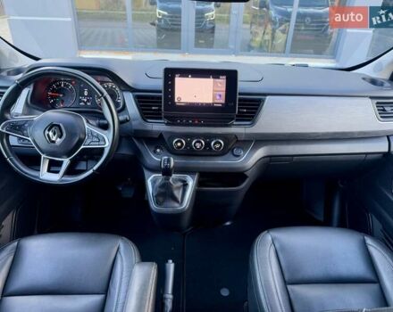 Чорний Рено Трафік, об'ємом двигуна 2 л та пробігом 85 тис. км за 42300 $, фото 93 на Automoto.ua