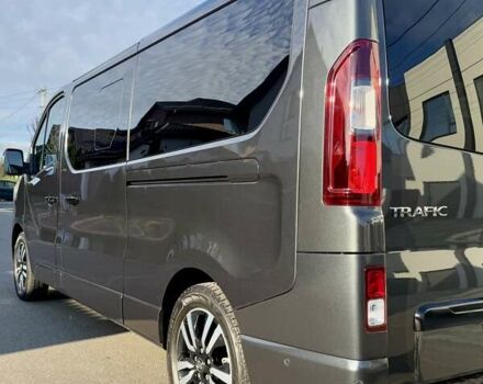 Чорний Рено Трафік, об'ємом двигуна 2 л та пробігом 85 тис. км за 42300 $, фото 9 на Automoto.ua