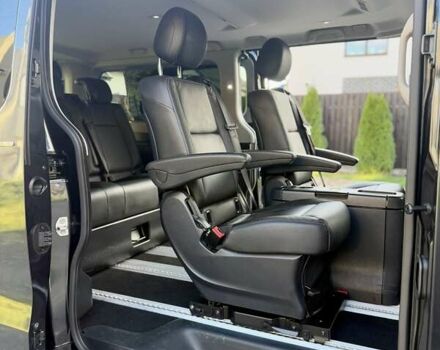 Чорний Рено Трафік, об'ємом двигуна 2 л та пробігом 85 тис. км за 42300 $, фото 84 на Automoto.ua